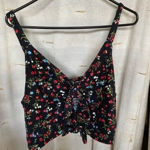 NWOT SUPER SOFT! Double Bow Plus Crop Tank